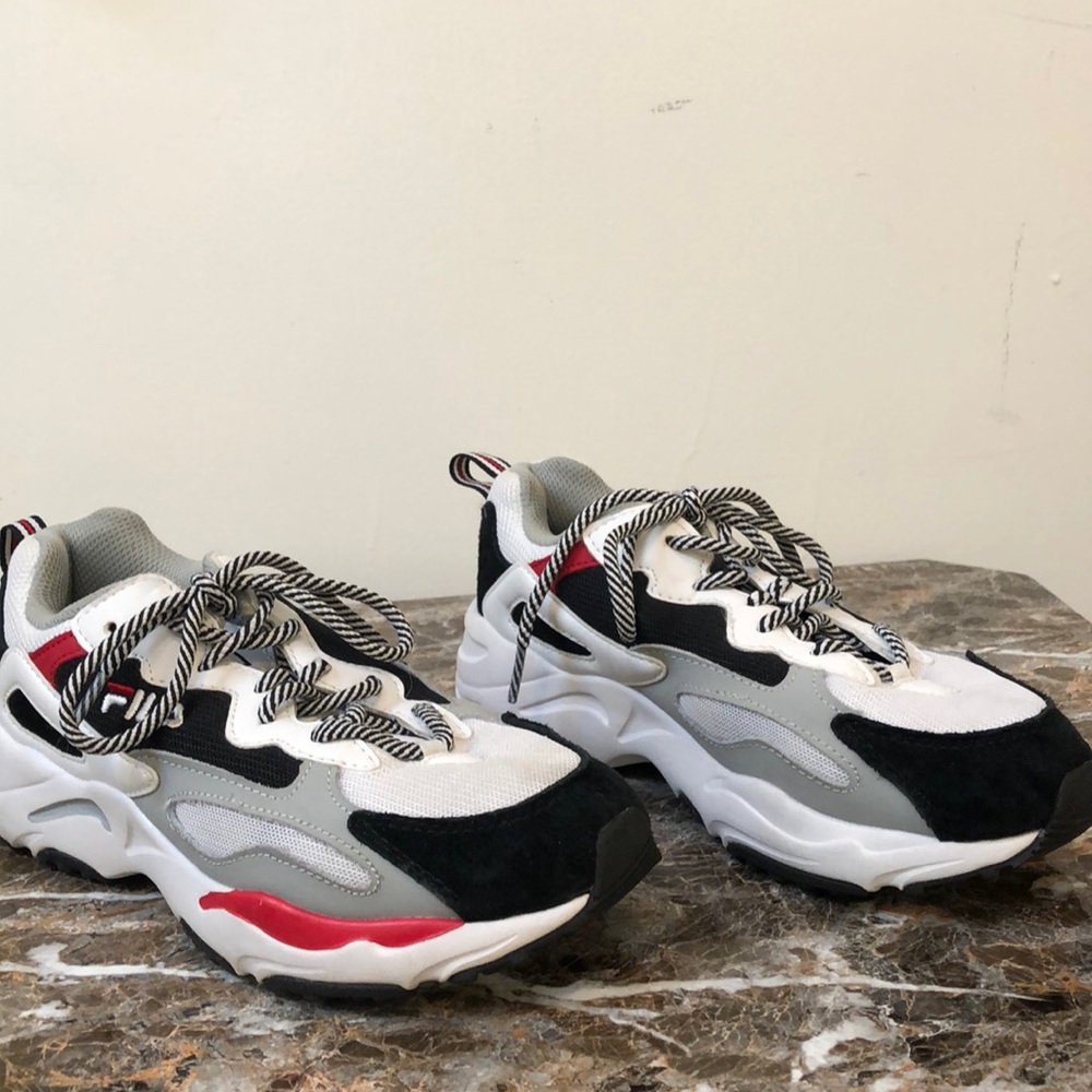 Women’s Disruptor 2 Premium Filas